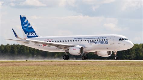 Airbus A320.